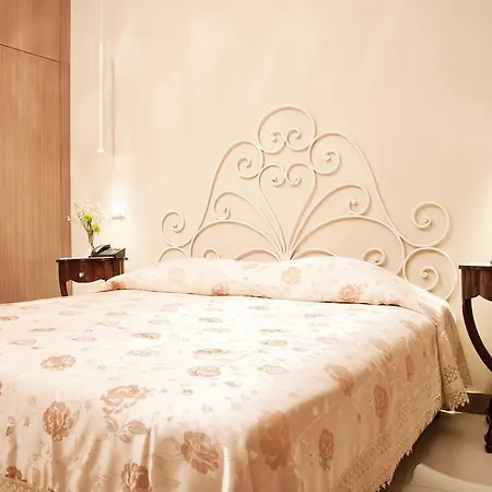 Hotel La Castellana Loft 3*